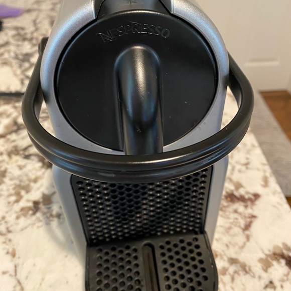 Nespresso by Delonghi EN805 in silver